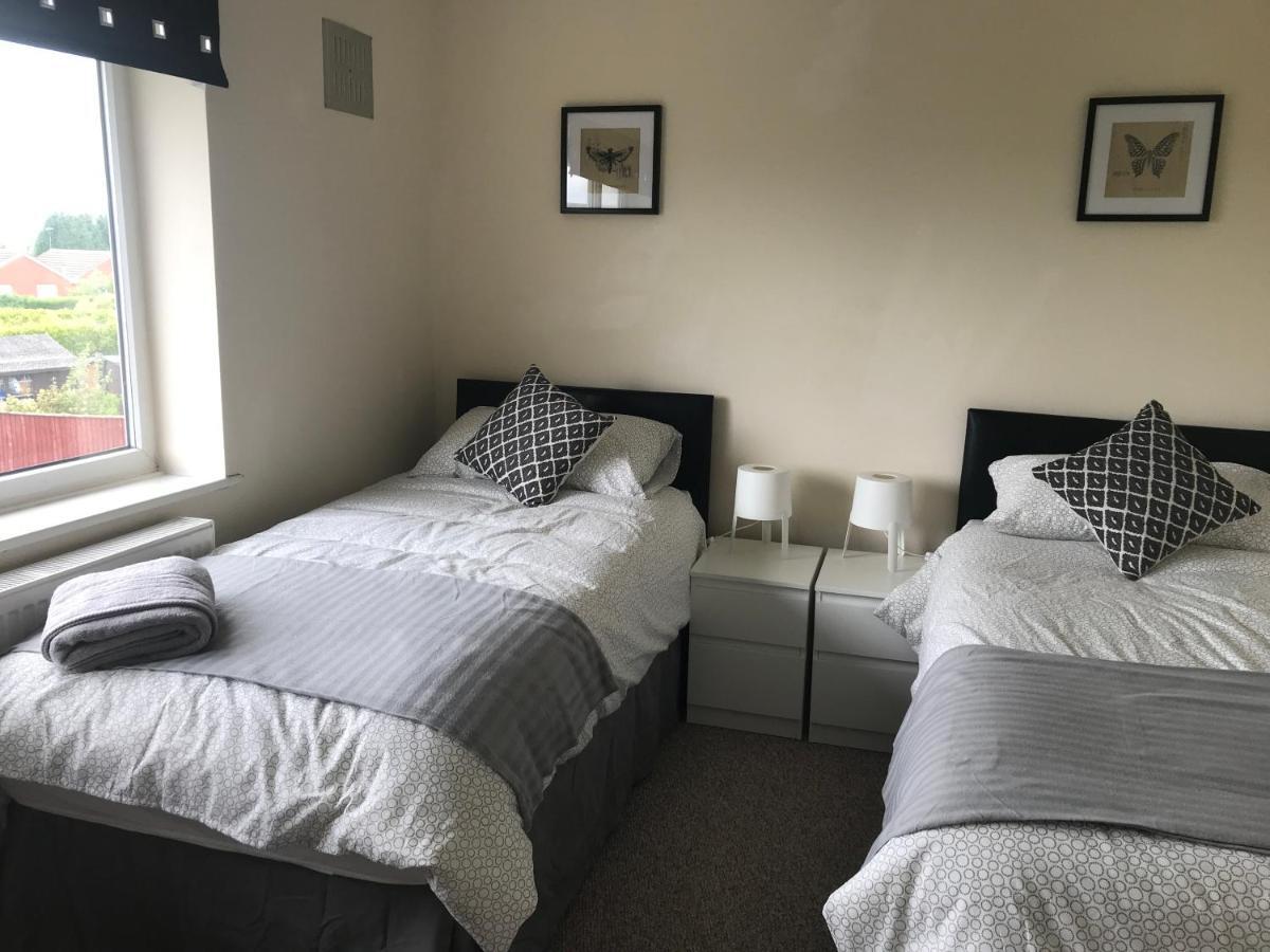 8 Pickering Road Villa Telford Bagian luar foto